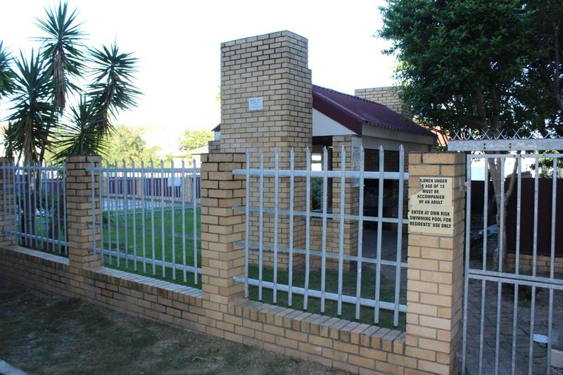 2 Bedroom Property for Sale in Churchill Estate Western Cape